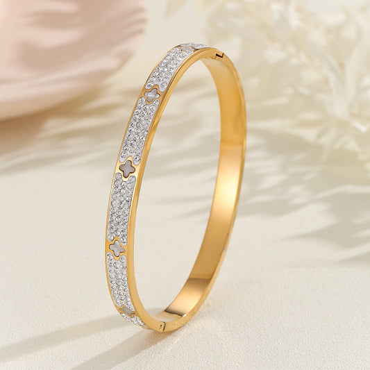 A One Mall®Luxe Luck Gold Bracelet